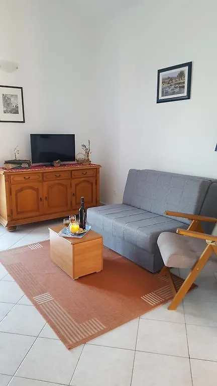 Apartment Ana كالي 0*,